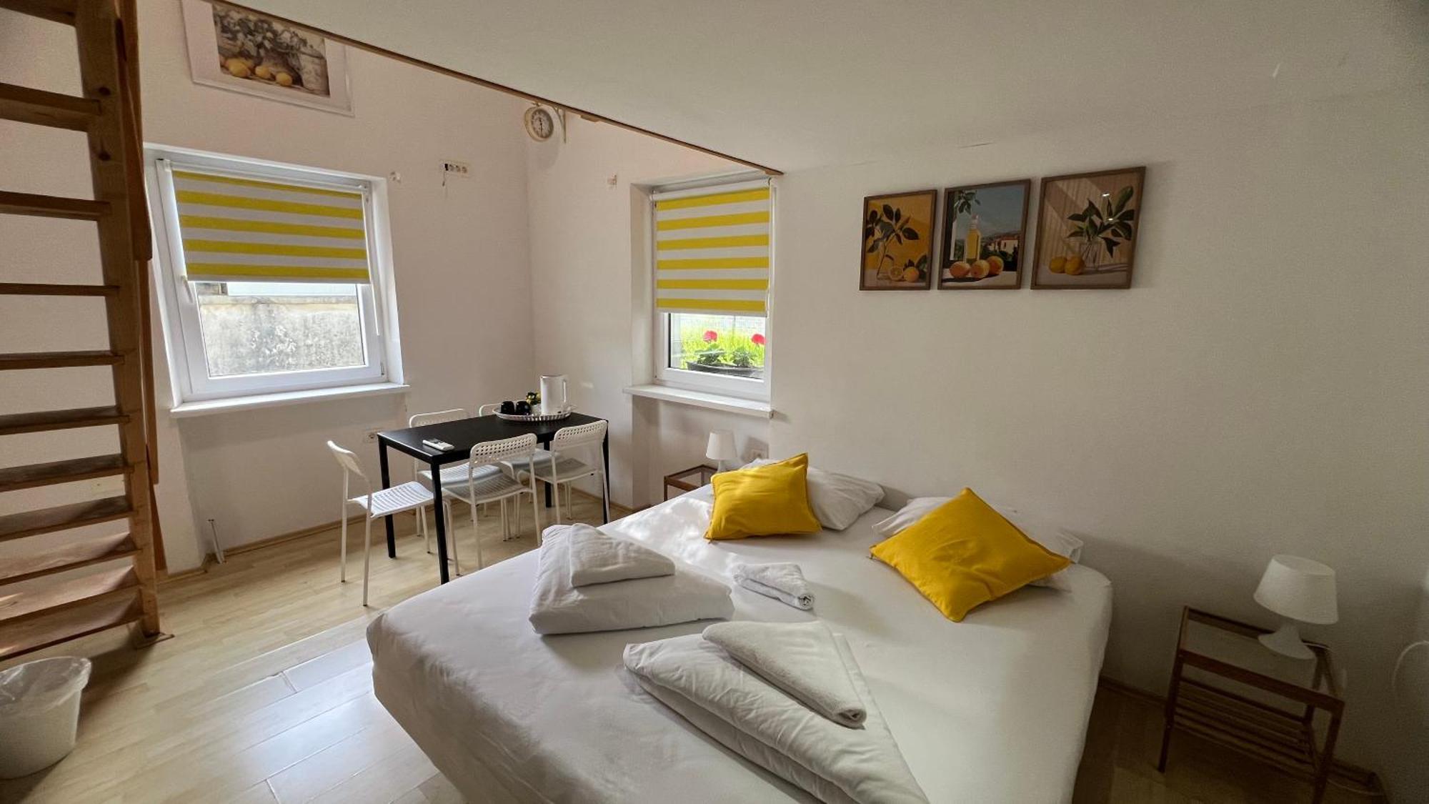 Hotel Lemonwood House à Postojna Extérieur photo